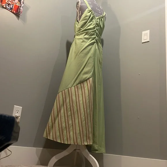 New - Picture 3 of 6